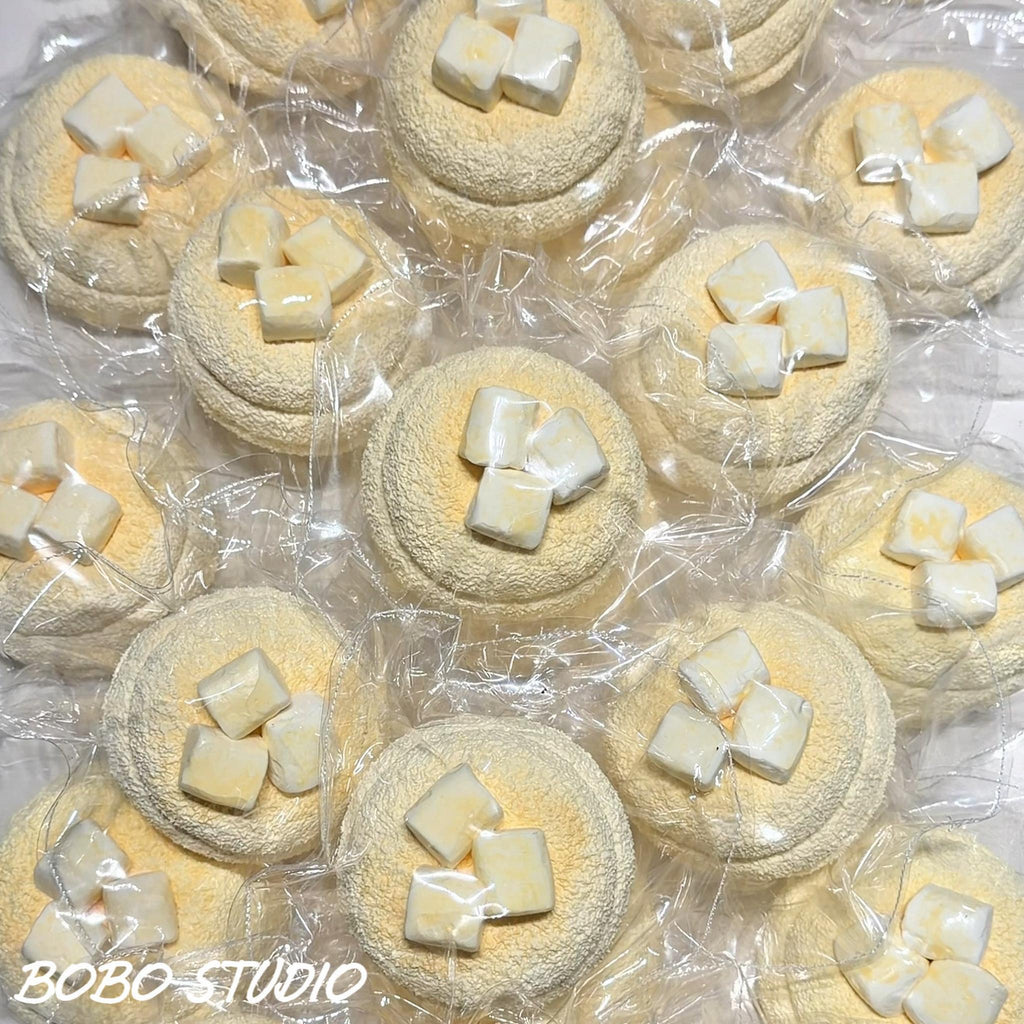 Marshmallow Topped Soy Milk Cookie Taba Squishy