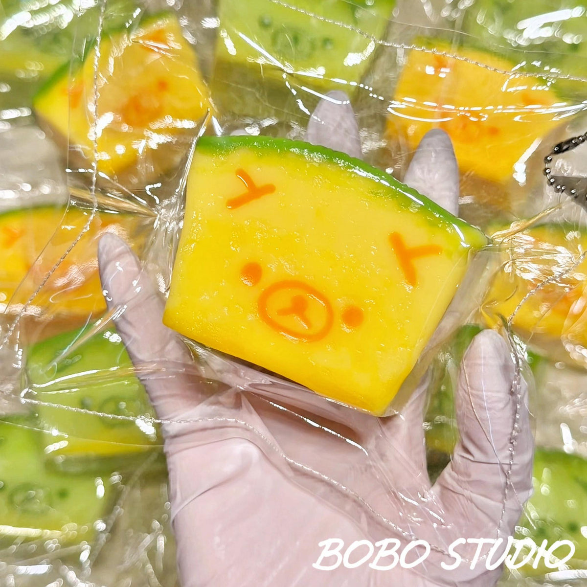 Kawaii Melon Wedge Bear Taba Squishy - Stress Relief Fidget Toy