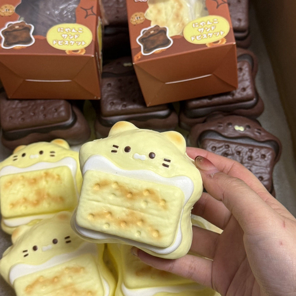 Kawaii Kitty Cream Cracker Slowrising Squishy Toy