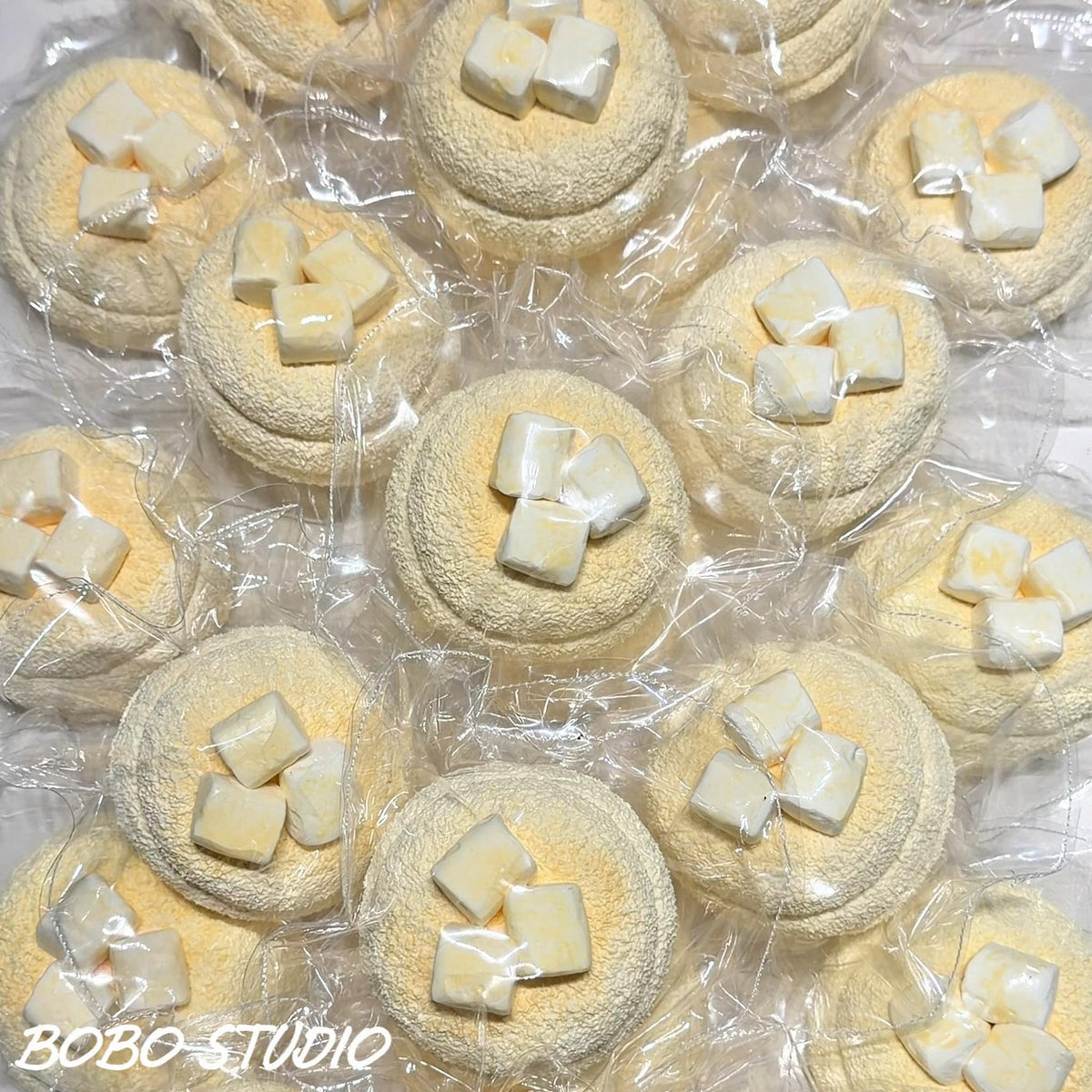 Marshmallow Topped Soy Milk Cookie Taba Squishy