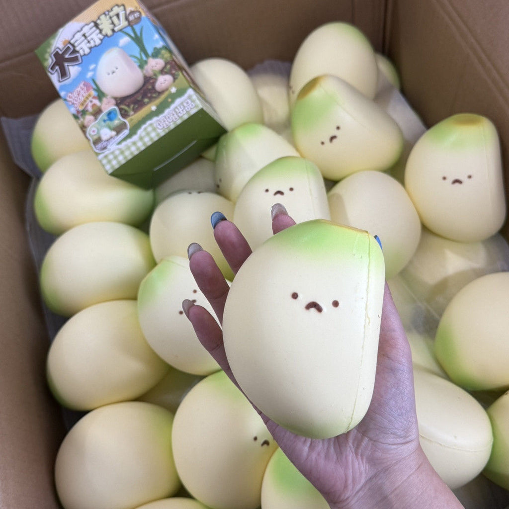 Adorable Sprouting Garlic Clove Slowrising Squishy Toy