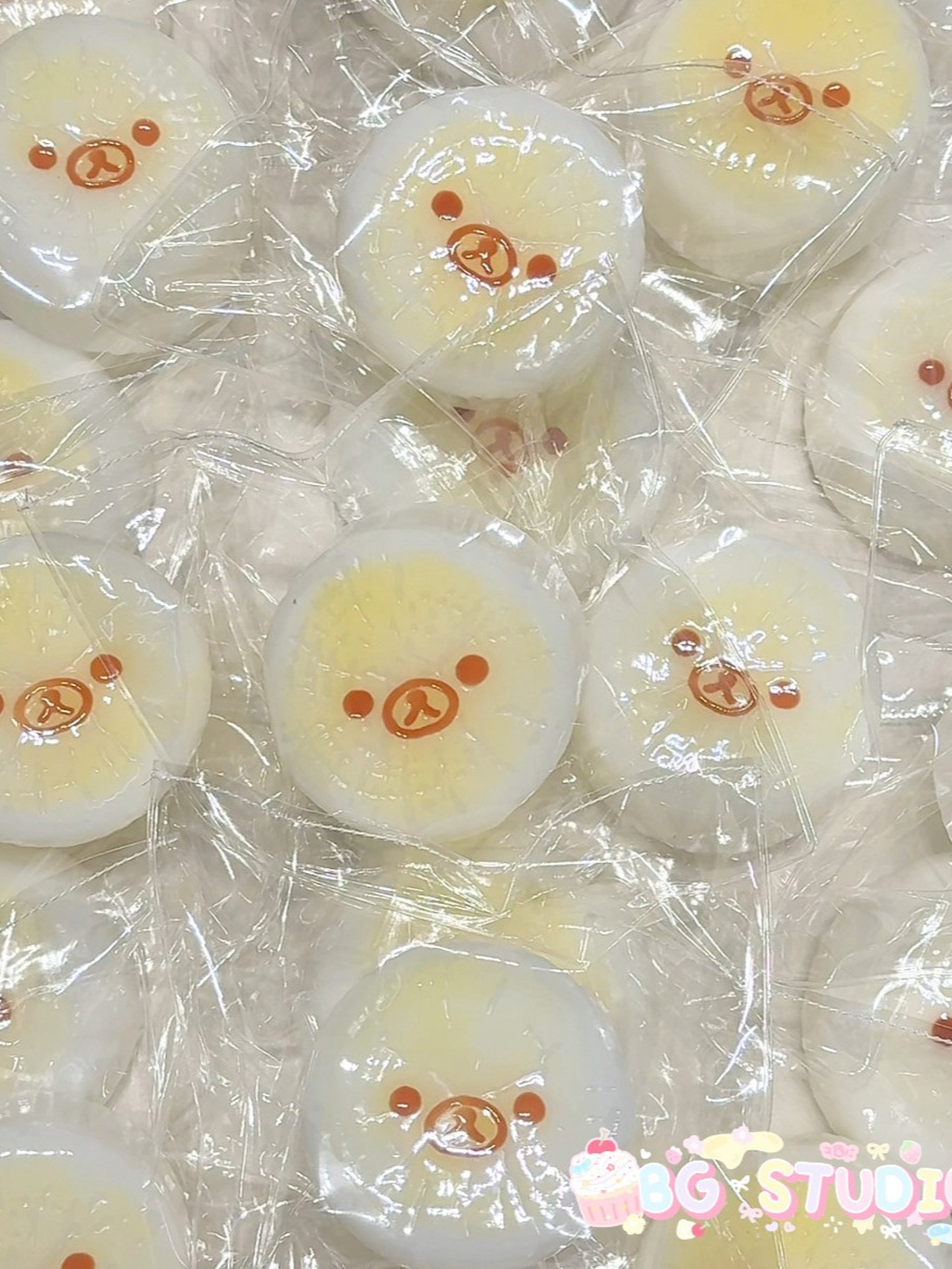 Cute Bear Face Sliced Daikon Radish Taba Squishy - Stress Relief Fidget Toy Main image